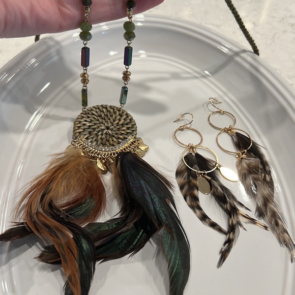 Necklace and earring set - Picture 4 of 4